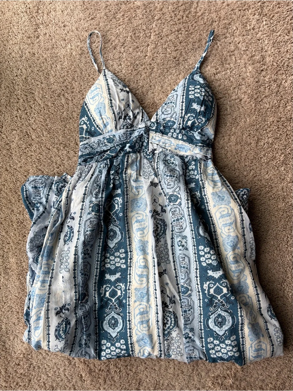 Abercrombie & Fitch Bra-Free Flowy Tie-Back Maxi Dress | Blue Pattern | Medium P